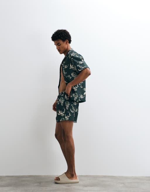 Camisa verde holgada con diseño estampado y cuello de solapas de tejido efecto lino de ASOS DESIGN (parte de un conjunto), 4 de 9