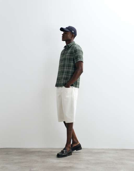 Camisa verde oscuro a cuadros de corte estándar de tejido texturizado de ASOS DESIGN, 2 de 5