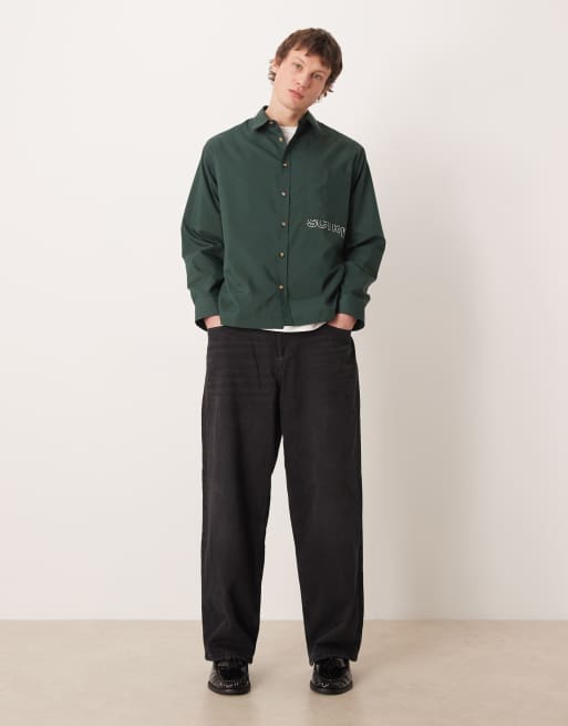 Camisa verde oscuro extragrande con estampado delantero de ASOS DESIGN, 2 de 5