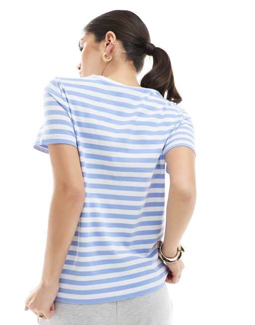 Camiseta a rayas azules y blancas de corte cuadrado y manga corta de PIECES, 3 de 4