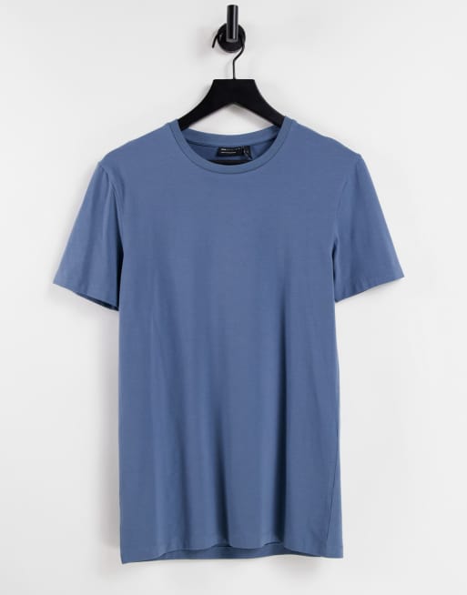 Camiseta ajustada con lavado azul y cuello redondo de mezcla de algodón orgánico de ASOS DESIGN