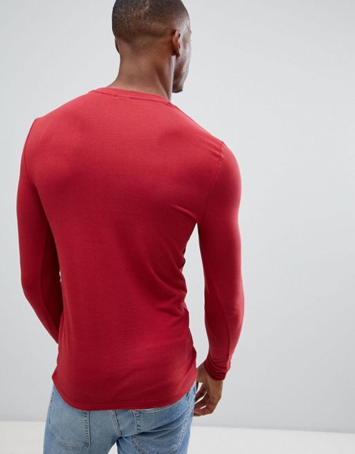 Camiseta roja ajustada y elástica de manga larga con cuello redondo de ASOS  DESIGN