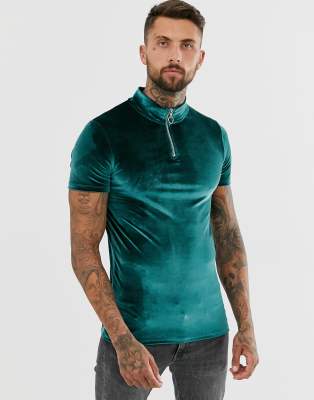 Camiseta ajustada y elástica con cuello alto con cremallera de velour en verde de ASOS DESIGN