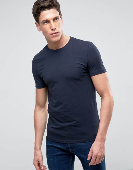 Camiseta ajustada y elástica en azul marino con cuello redondo de ASOS DESIGN