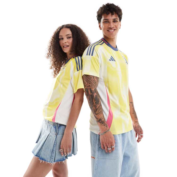 Camiseta amarilla de la segunda equipación del Juventus de la