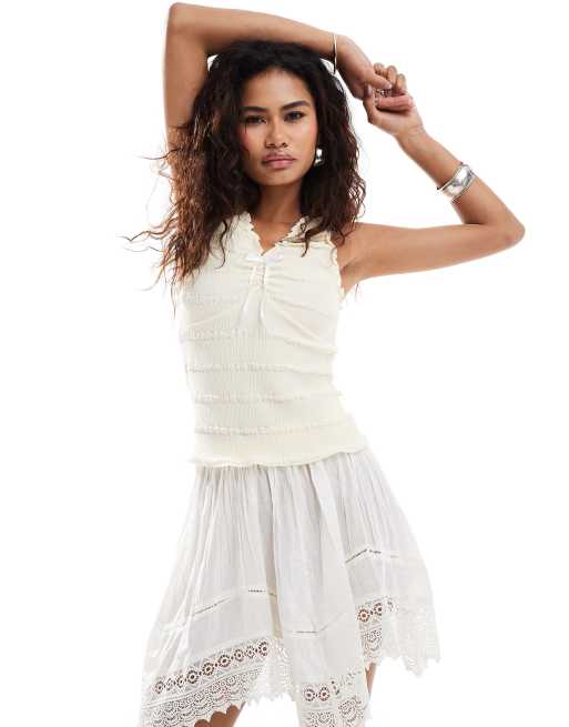 Camiseta amarilla sin mangas fruncida con lazada delantera de tejido texturizado de Reclaimed Vintage