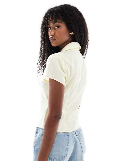 Camiseta amarillo pastel entallada de manga corta de Miss Selfridge, 2 de 4
