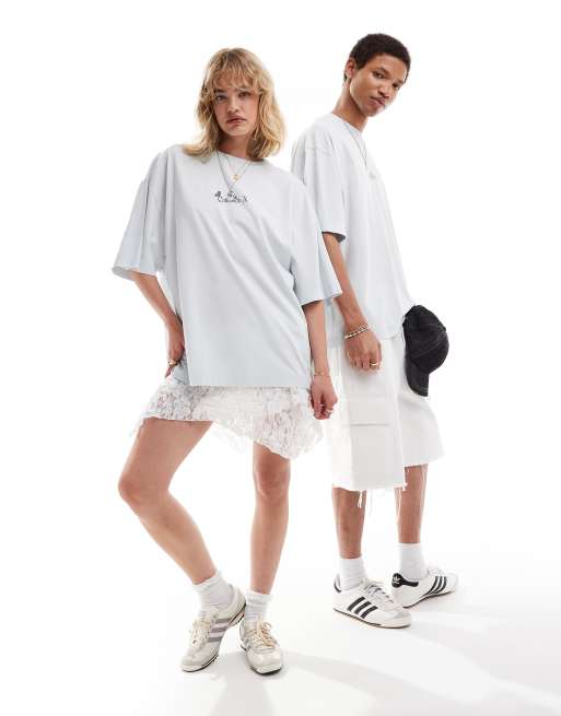 Camiseta azul con estampado de hada en la espalda de COLLUSION Unisex, 4 de 4