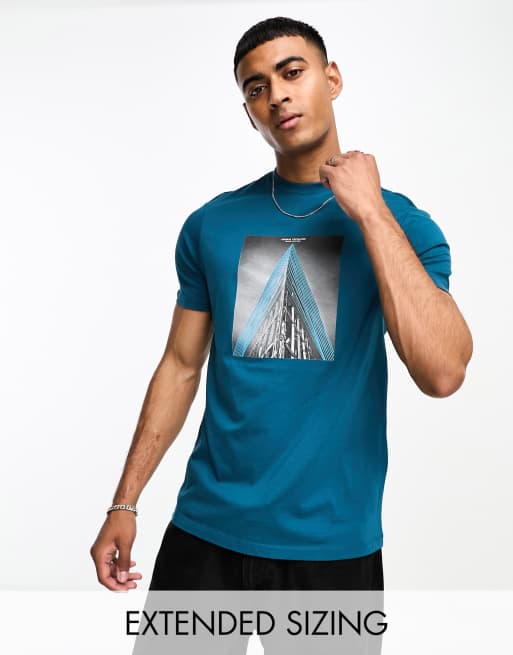 Camiseta azul con estampado gráfico en la parte delantera de Armani Exchange