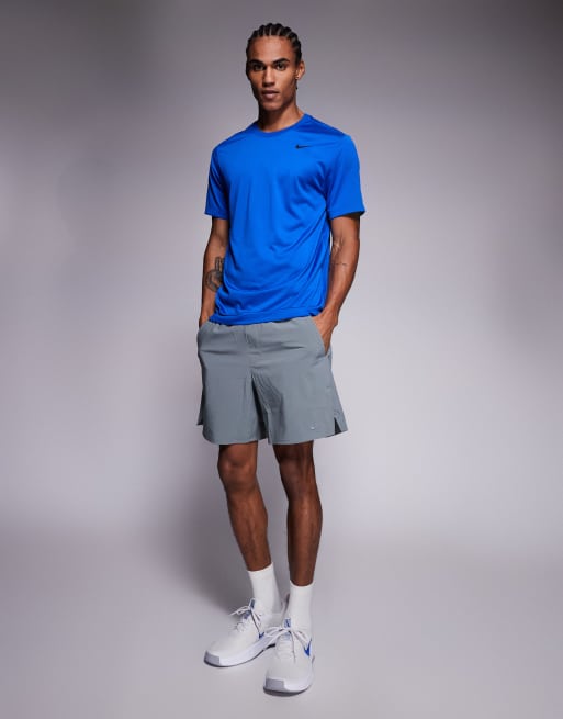 Camiseta azul con logo Legend de Nike Training, 2 de 5