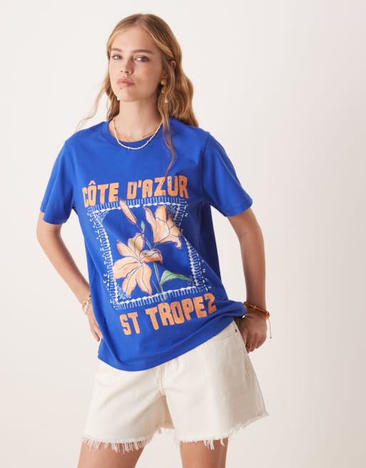 Camiseta azul de corte estándar con estampado gráfico 
