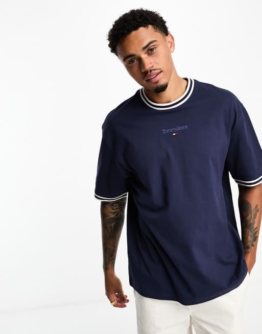 Camiseta azul estilo skater con detalle de canalé de Tommy Jeans