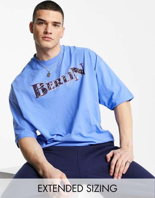 Camiseta azul extragrande con estampado de Berlin de ASOS DESIGN 