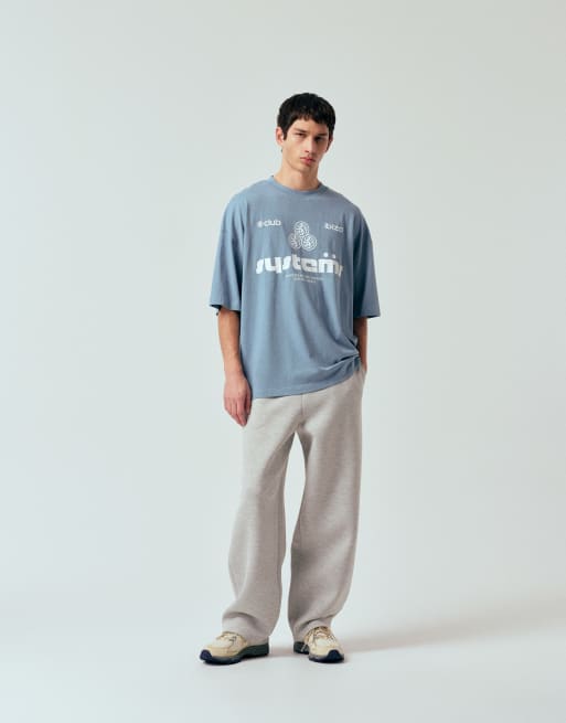 Camiseta azul extragrande con estampado gráfico de fútbol de ASOS DESIGN, 2 de 5