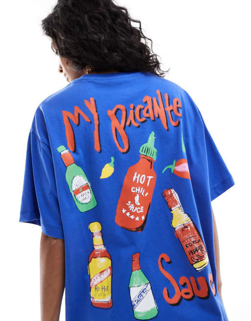 Camiseta azul extragrande con estampado gráfico de salsas picantes de ASOS DESIGN
