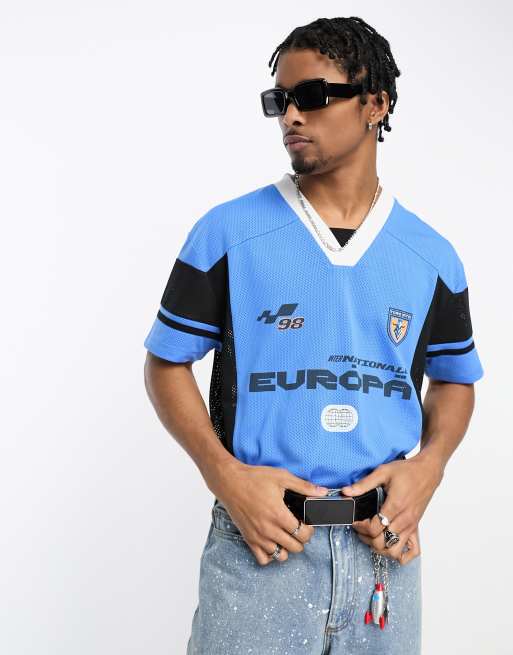 Camiseta azul holgada con estampado retro de malla deportiva de ASOS DESIGN