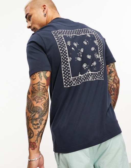 Camiseta azul marino auténtico con pañuelo estampado en la espalda Vinnie de Farah