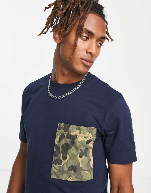 Camiseta azul marino con bolsillo con estampado de camuflaje Outdoor Heritage de Timberland ASOS