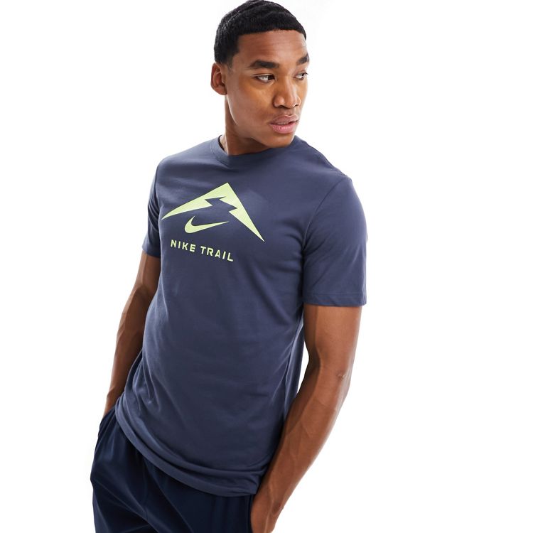 Camiseta transpirable en azul 833591-497 Miler de Nike Running, ASOS