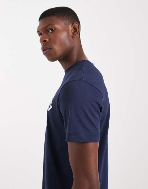 Camiseta azul marino con gráfico deportivo de ASOS DESIGN , 4 de 5
