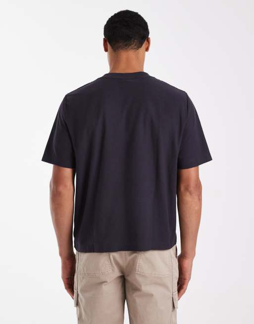 Camiseta azul marino de corte cuadrado con detalle de texto de Cotton On, 3 de 5