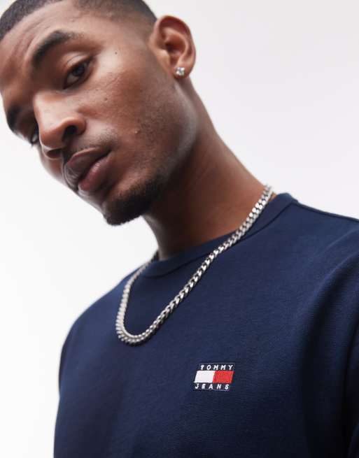 Camiseta azul marino de corte estándar con parche de logo de Tommy Jeans, 2 de 4