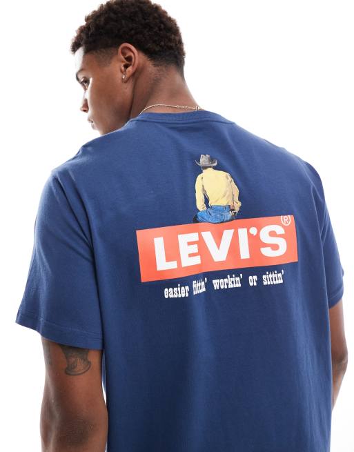 Camiseta azul marino de corte holgado con estampado de logo clásico en forma de recuadro y vaquero en la espalda de Levi's
