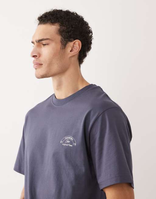 Camiseta azul marino extragrande con estampado de paisaje en la espalda de Jack & Jones, 3 de 5