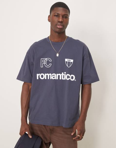 Camiseta azul marino extragrande con estampado gráfico de fútbol de ASOS DESIGN - view 1