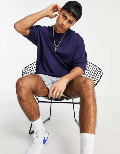 Camiseta azul marino extragrande con logo en la espalda de ASOS Actual, 2 de 4