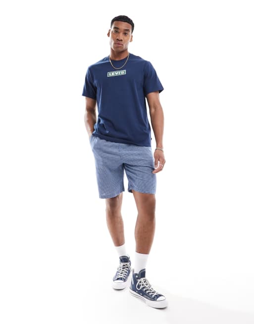 Camiseta azul marino holgada con recuadro acolchado del logo de Levi's