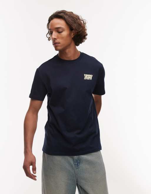 Camiseta azul marino y amarillo con estampado trasero efecto burbuja de Tommy Jeans, 4 de 4