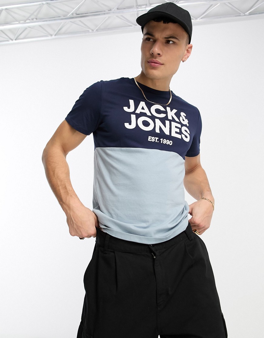 camiseta azul marino y azul pálido con diseño color block de jack & jones