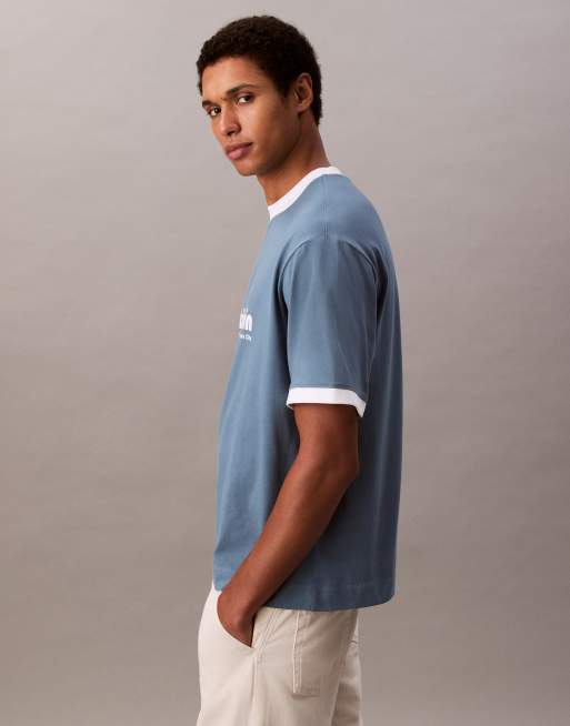 Camiseta azul pálido de estilo retro con ribetes de Calvin Klein Jeans, 3 de 4