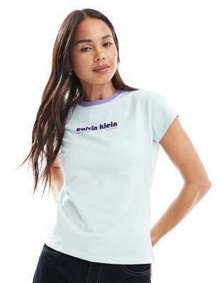 Camiseta azul pastel y morada con logo y ribetes de Calvin Klein Jeans - view 1