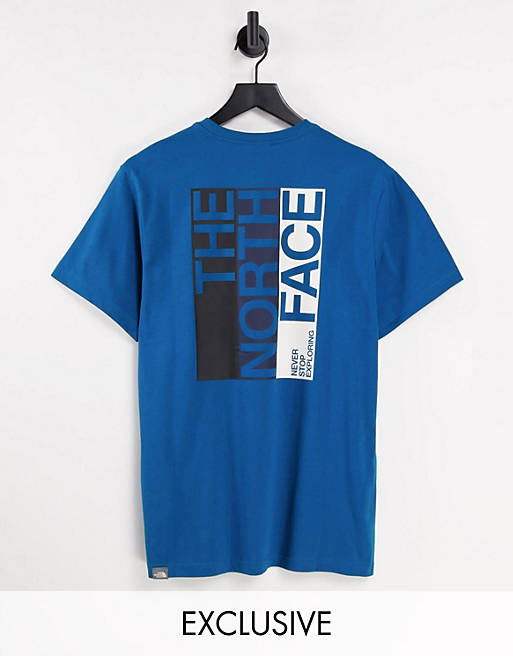 Hombre Tops | Camiseta azul y blanca Flag exclusiva en ASOS de The North Face - BD37688