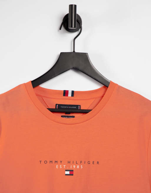 Camiseta básica en color atardecer de verano con logo central de Tommy Hilfiger, 3 de 4