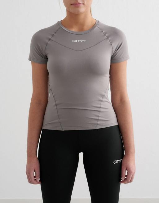 Camiseta básica gris cemento de manga corta de tejido suave de Aim'n