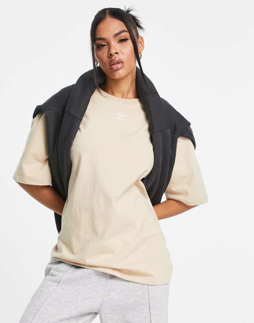 Camiseta beis básica de adidas Originals