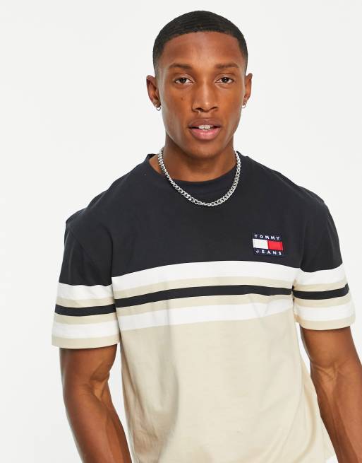 Camiseta beis clásica con diseño color block de Tommy Jeans