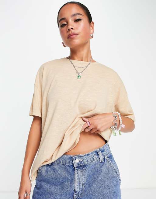 Camiseta beis con sisas caídas de Noisy May