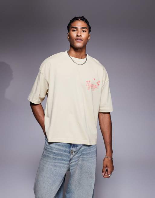 Camiseta beis de corte cuadrado extragrande con estampado gráfico deportivo de ASOS DESIGN, 3 de 4