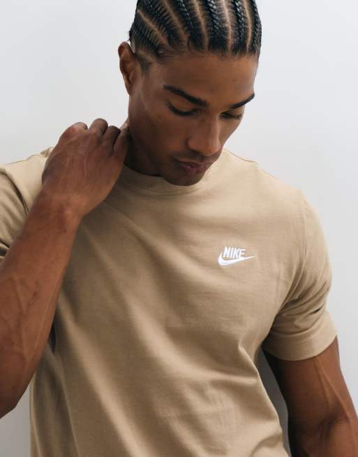 Camiseta beis de Nike Club , 3 de 5