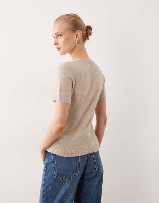 Camiseta beis entallada de punto de Abercrombie & Fitch, 3 de 4