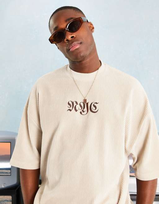 Camiseta beis extragrande con bordado de velour acanalado de ASOS DESIGN