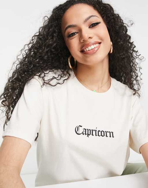 Camiseta beis extragrande con estampado de signo zodiacal 