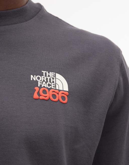 Camiseta beis holgada con estampado en la espalda 1966 Flora de The North Face, 3 de 5