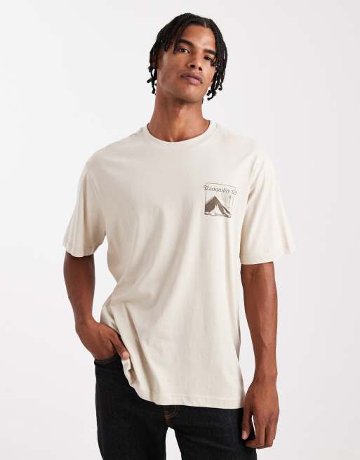 Camiseta beis holgada con estampado trasero de montaña de ONLY & SONS, 3 de 5
