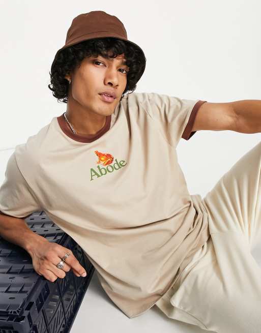 Camiseta beis holgada con ribetes y estampado de rana de ASOS DESIGN