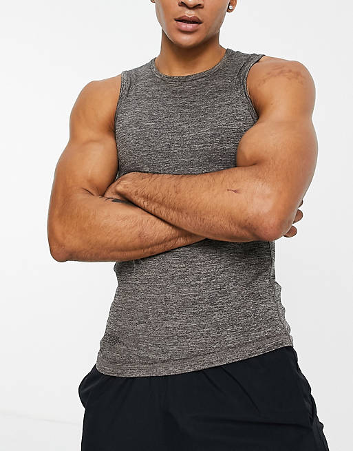 Hombre Tops | Camiseta beis oscuro jaspeado sin mangas de corte ajustado de HIIT Training - ZB04704